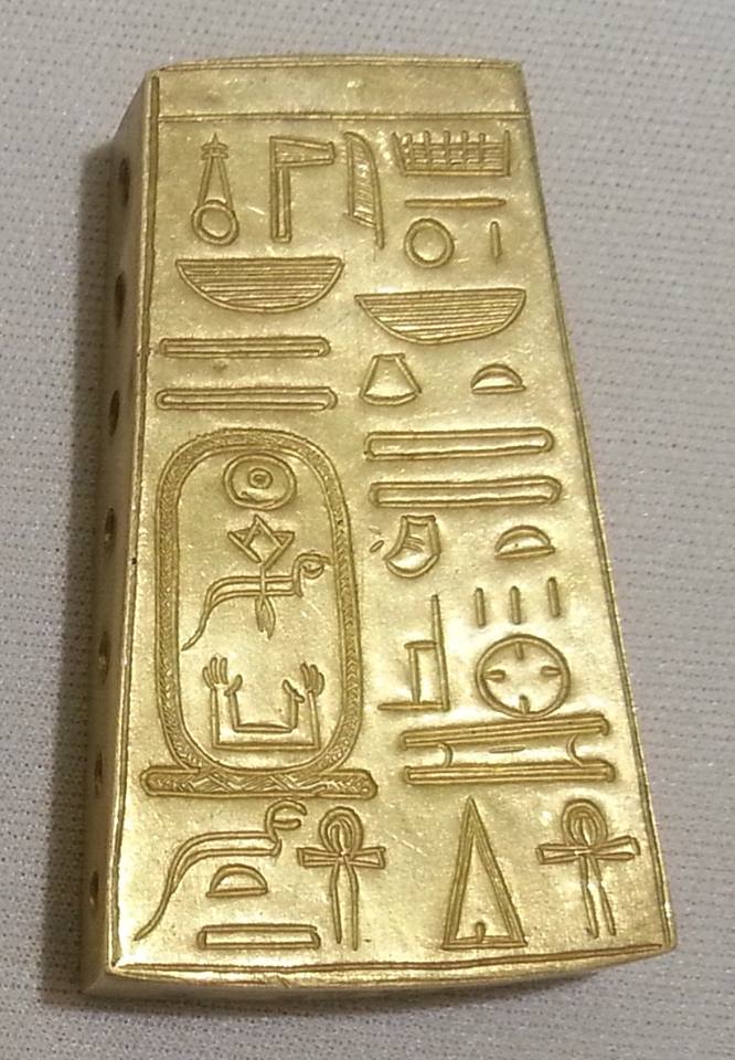 GarstangMuseum's tweet photo. Today’s #objectoftheday is this electrotype copy of a Meroitic necklace divider (E.8041-3) from the Napatan period. 

The object is inscribed with the names and titles of king Aramatelka.

#Meroë #NotEgyptian #Styleoftheday #Statementnecklace https://t.co/REthFPD5aB