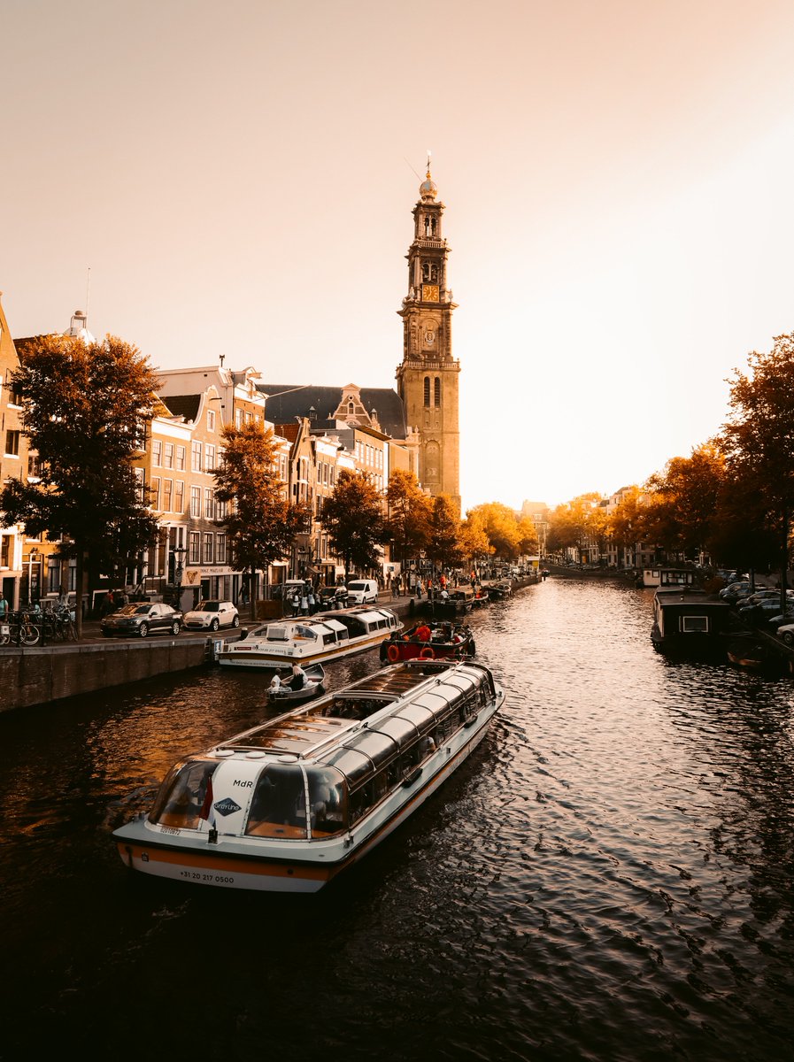 TC_CityBreaks's tweet photo. No Amsterdam break is complete without a trip down the canals. Discover the best sights and attractions while you float your way to making memories you'll cherish.

📸 Charl van Rooy https://t.co/YAu5aRs5mq
