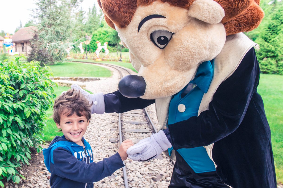 Ce week-end, retrouvez Niglo et Niglotte pour une jolie photo souvenir ! 
Où ? > à côté de l’Atelier de Jeannot.
Quand ? > à l’ouverture du parc et en fin d’après-midi.
#nigloland2019