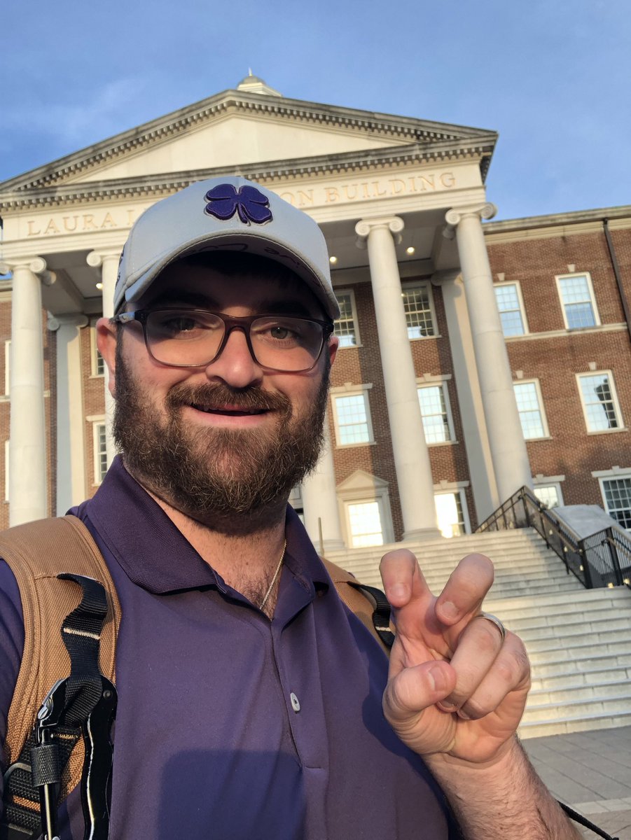 charliewade0529's tweet photo. Hey @JDonati_TCU @TCUCoachP @TCUFootball happy #GoPurpleFriday from SMU. As I did last year, even though I am at SMU now, I will be wearing purple every Friday on campus! #TheseColorsDontRun #GoFrogs https://t.co/NH1PIvhkLn