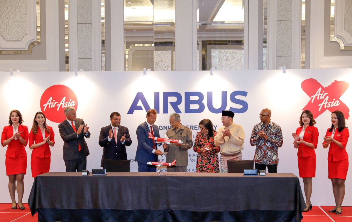AirAsia tweet media