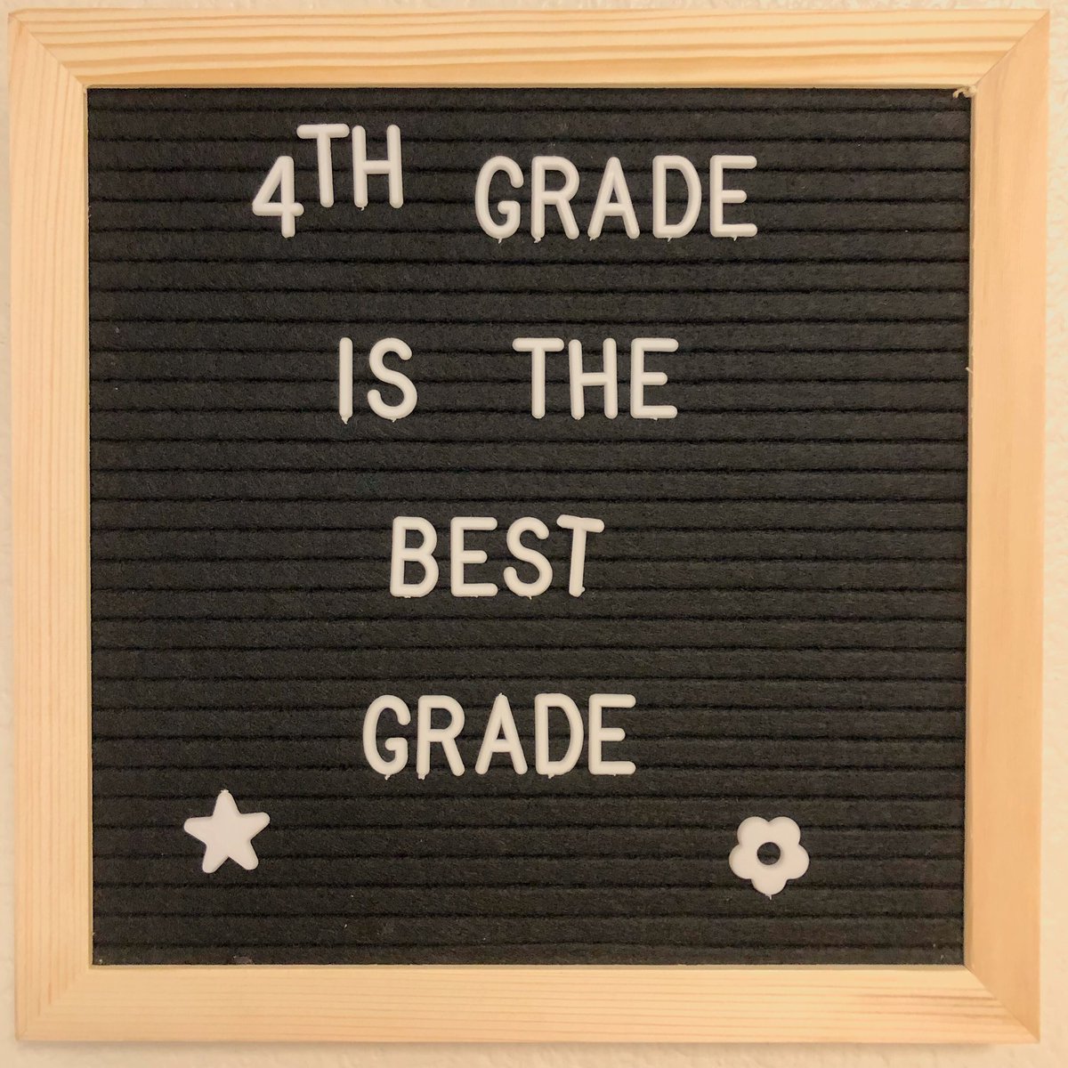 Beth_Cade_RF's tweet photo. Just sayinβ π
@jenkscsis @JimmyRoss3208
#4thgradeisthebestgrade
#ourWHY #csis1920 https://t.co/CsNZfIIqxA