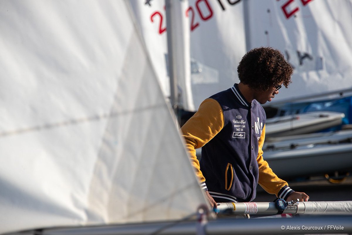 FFVoileEvt's tweet photo. 🔥 Jour de Finales à Brest pour l'épilogue du Championnat de France Espoirs Solitaire Equipage 2019 🇫🇷. Premières Medal Race prévues à partir de 14h. On fait le point complet série par série ! 🤟 #CFESE #Generation2024
👉 La Preview du dernier jour : https://t.co/IMhxW9gjAT https://t.co/4RljgIh5uj