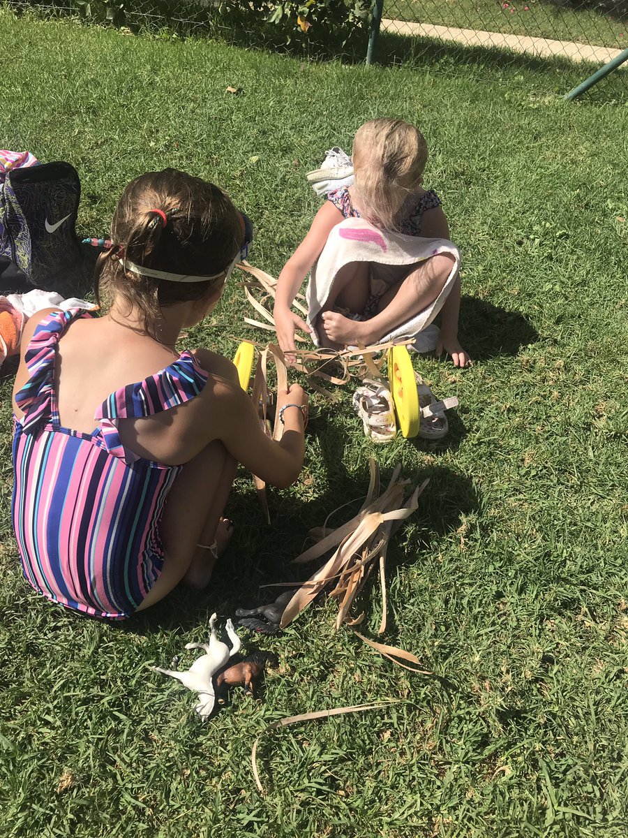 vickythompson28's tweet photo. My #mercerlittles making there own house. Love how creative they are being! Using shoes, floats and old palm tree leaves 🌴 very impressed that my 7 year old decided to tie the top leaves on as it kept falling off #creative #engineerofthefuture @yngengminds @TwitterEng https://t.co/m5xC35Kozk