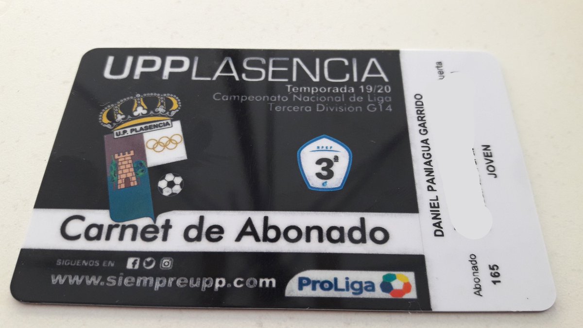 UPPlasencia_'s tweet photo. ⚠️INFO ABONADOS⚠️
Ya están disponibles para recoger los abonos físicos en el Kiosko de la Plaza, abonos como el de Daniel, que con 3 años y medio, ya ha recogido su quinto carnet. Daniel tiene #adnUPP, y tu?
#SomosPlasencia
#EsElMomentoDeLaUnión https://t.co/jy8uoDAmEp