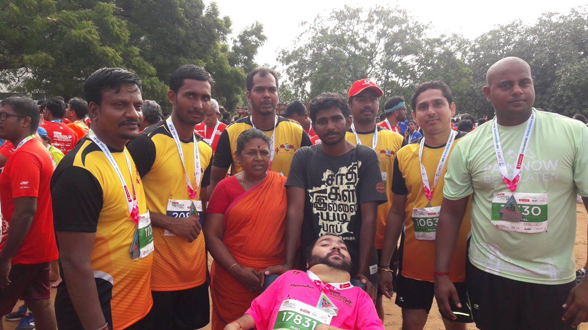 JagadeeshVG's tweet photo. Successfully Registered For @VCM2019 My Favorite #Marathon This Year Participating With @THENALY1 

Image : Clicked In 2018 Marathon, In This Picture Myself, Paatti, Naveen &amp; Runners From Chennai &amp; Vellore https://t.co/sDtdyNzsbu