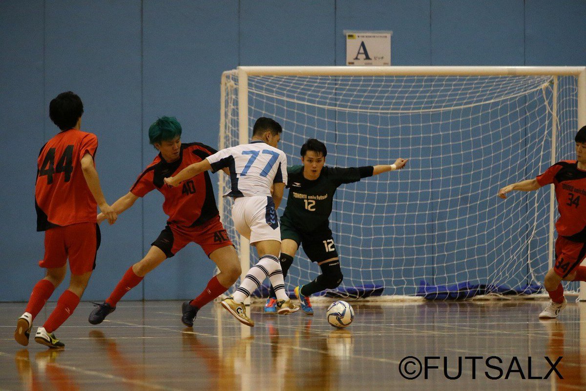 Futsalx Twitter પર 大学選手権 Futsalx選出大会ベスト5 ゴレイロ Gk 天野倉大成 東北大 強気な守備で攻撃的なチームを支え ベスト4進出に貢献した 準々決勝の大阪成蹊大戦のpk戦では 多くのシュートのコースを読み 2本をストップ イケメンであり