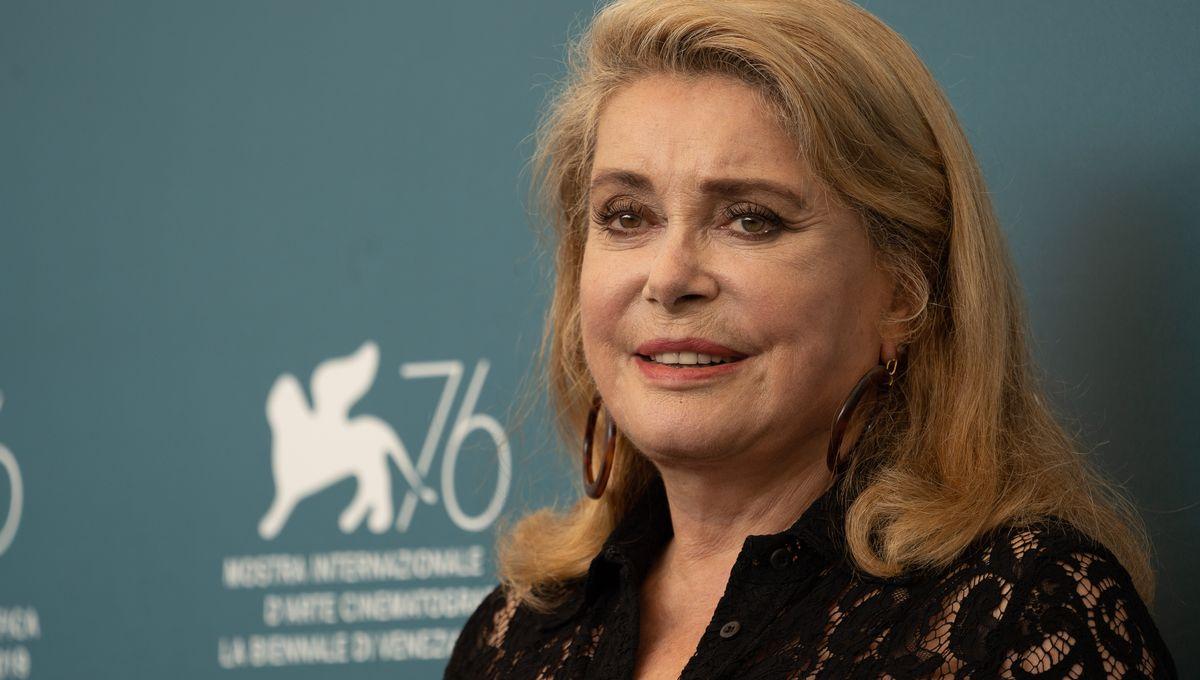 franceinter's tweet photo. Catherine Deneuve : "Ce serait bien de voir Polanski comme un cinéaste et uniquement comme un cinéaste" 
https://t.co/vJOvLdVXMS https://t.co/OaeanIcopS