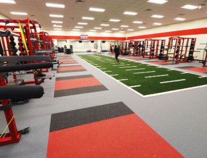 push_pedal_pull's tweet photo. Check out this training facility we completed for Elk River High School in MN. P3 Fitness Equipment Specialist John Haines did a remarkable job planning, designing, and selecting the equipment for the new space. #highschoolathletics #p3install #precor #trainingandconditioning https://t.co/kfH7LxqNuI