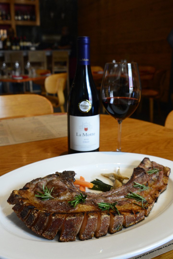 CarneCollection's tweet image. We're all about the quality of the meat. Feast on the best prime cuts with  top class SA &amp;amp; Italian wines at viby #CarneonKloof #WineWednesday