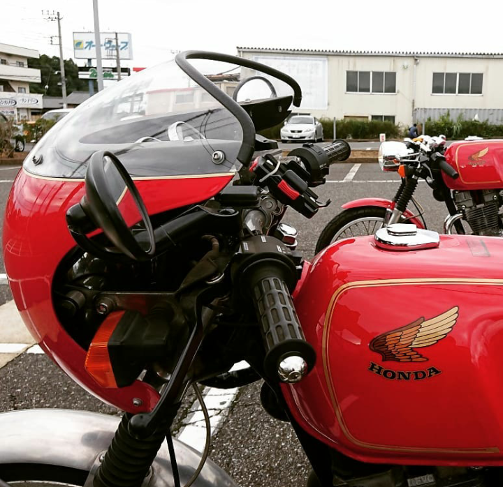 Ikai على تويتر Gb250の初期型には赤の設定もあってだな Gb250 クラブマン 単気筒 ホンダ バイク