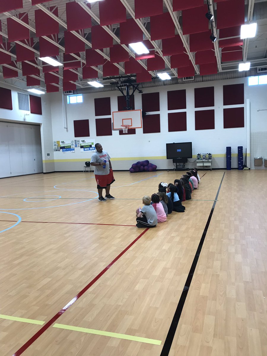 rustyhall09's tweet photo. A beautiful new building welcomed back @CardinalPride16 students this week. Welcome back students, families, and staff. https://t.co/FSt3lz7s9v