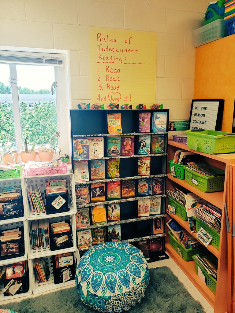 #arccore #curriculummatters
Fredericksburg City Schools showcasing an amazing classroom library