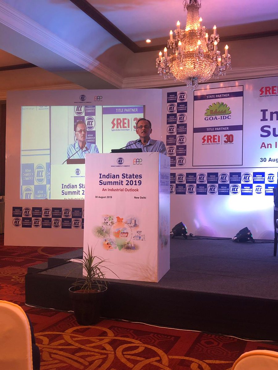 HemantKanoria's tweet photo. Being able to share views with like-minded people is an enriching experience. At the #IndiaStatesSummit2019 I presented my take on how to counter #VUCAWorld. #Volatility by a compelling vision, #Uncertainty with understanding, #Complexity with clarity and #Ambiguity with agility. https://t.co/qHdjxguu0L