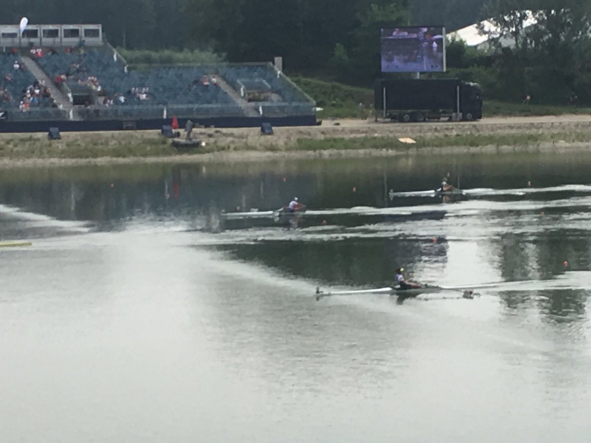 ⁦<a href="/MaddieArlett/">Maddie Arlett</a>⁩ BRONZE!!!!! Bloody brilliant senior champs first medal. Some incredibly exciting LW talent coming along in GBR