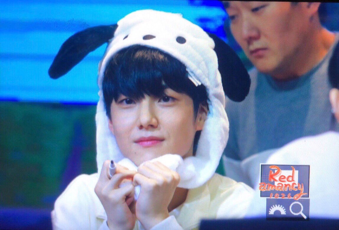 eunsang_kr's tweet photo. 졸라 귀여운거는 이렇게 4장으로 봐야지 https://t.co/IxlLlvtY0U