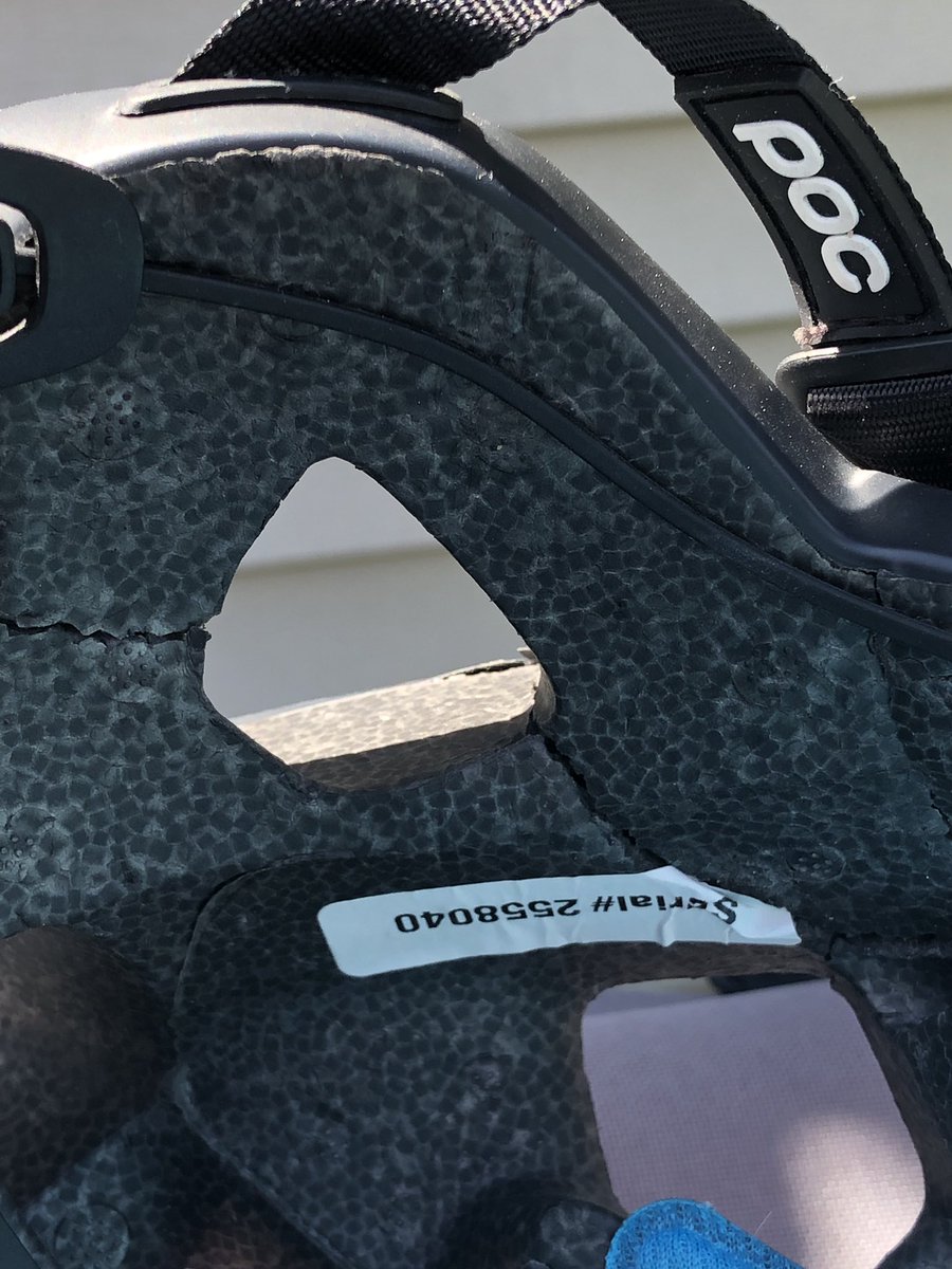 lynnmiller001's tweet photo. Last weekend this amazing @POCSports helmet saved my husbands life - the technology behind these helmets is like no other-2 all cyclists out there be safe in the saddle #Spintechnology works this helmet cracked inside & cyclist lived to tell the tale #mildconcussion only https://t.co/Xvu1jGYc4S