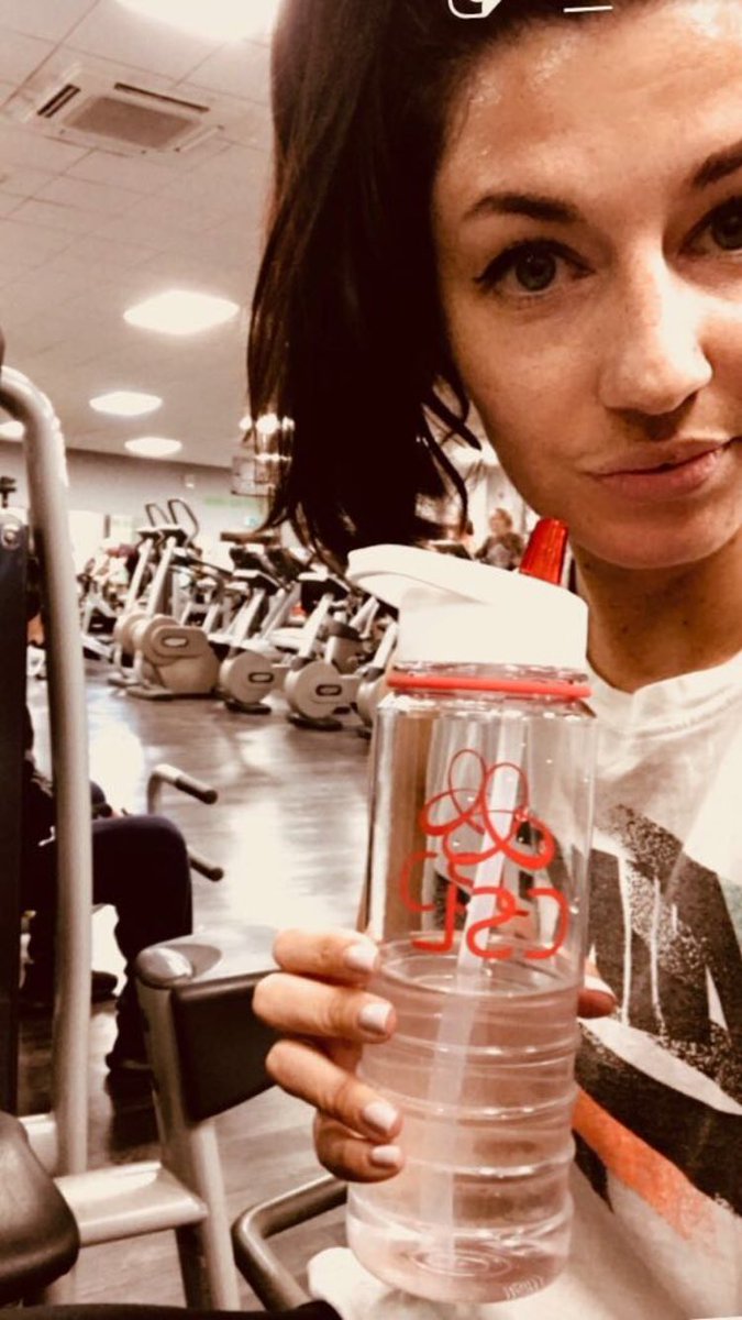 Daisy_Collins_'s tweet photo. Nearly the weekend and time for the gym. Lucky I’ve got my CSL bottle to keep me hydrated #loveCSL Have a good weekend everyone. https://t.co/DE3M9vbgiW
