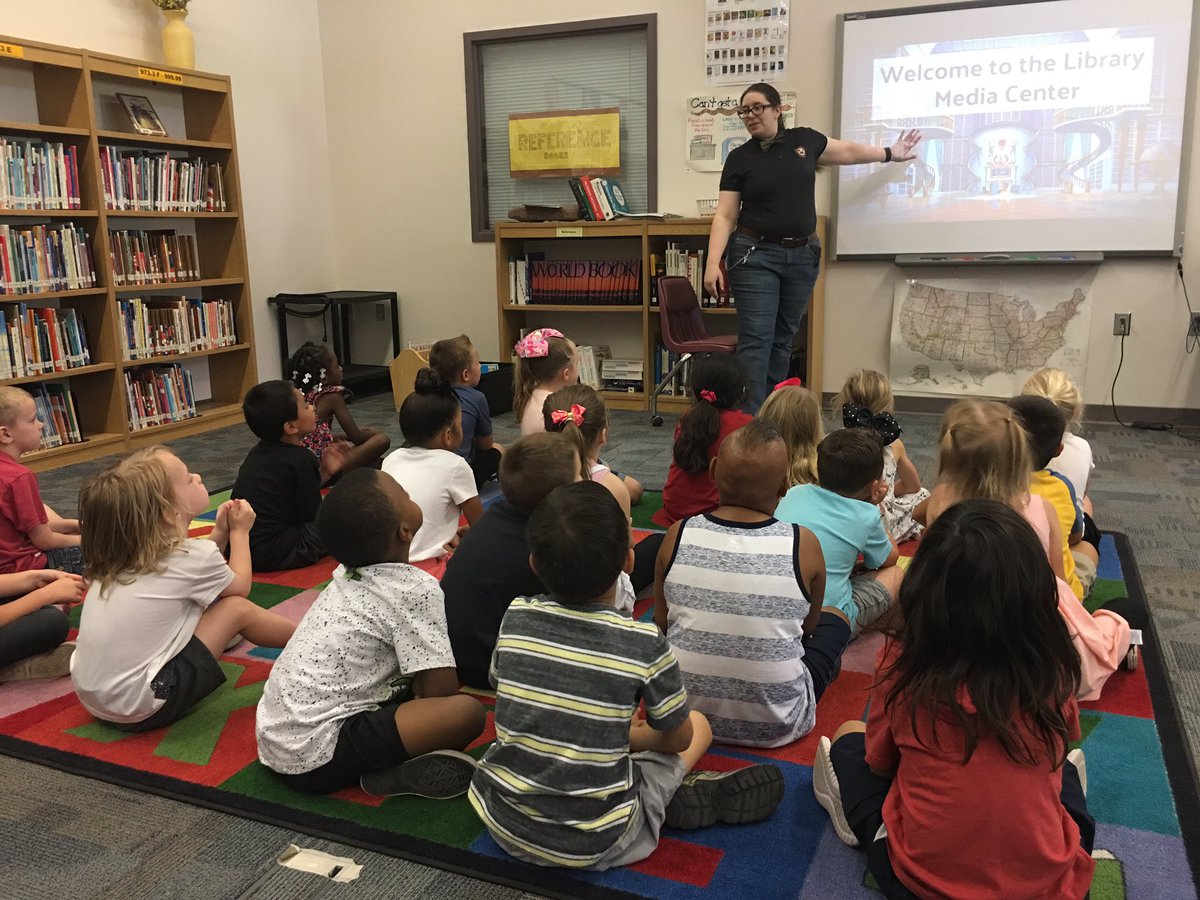 kinder_ph's tweet photo. Our littlest Rattlers learning our library expectations! @kinder_ph @PrincipalJHood @JenArrieta8 #ShineOnPaseo https://t.co/KtzsF4xHhp