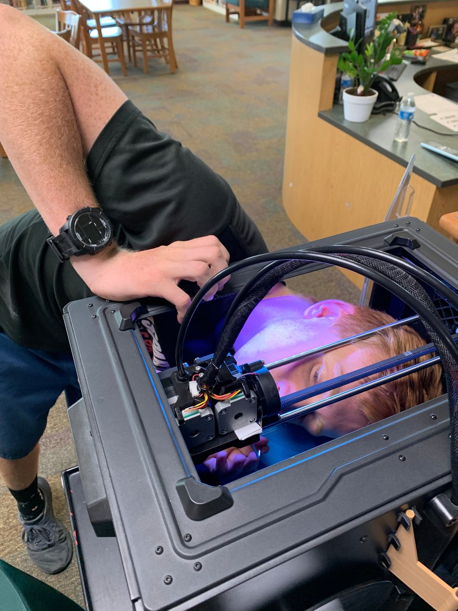 CampoLibrary's tweet photo. Student technician intern, Jayce, is really getting into his job!
#3Dprinterproblems
#Hefixedit! https://t.co/rTnVuykVNM