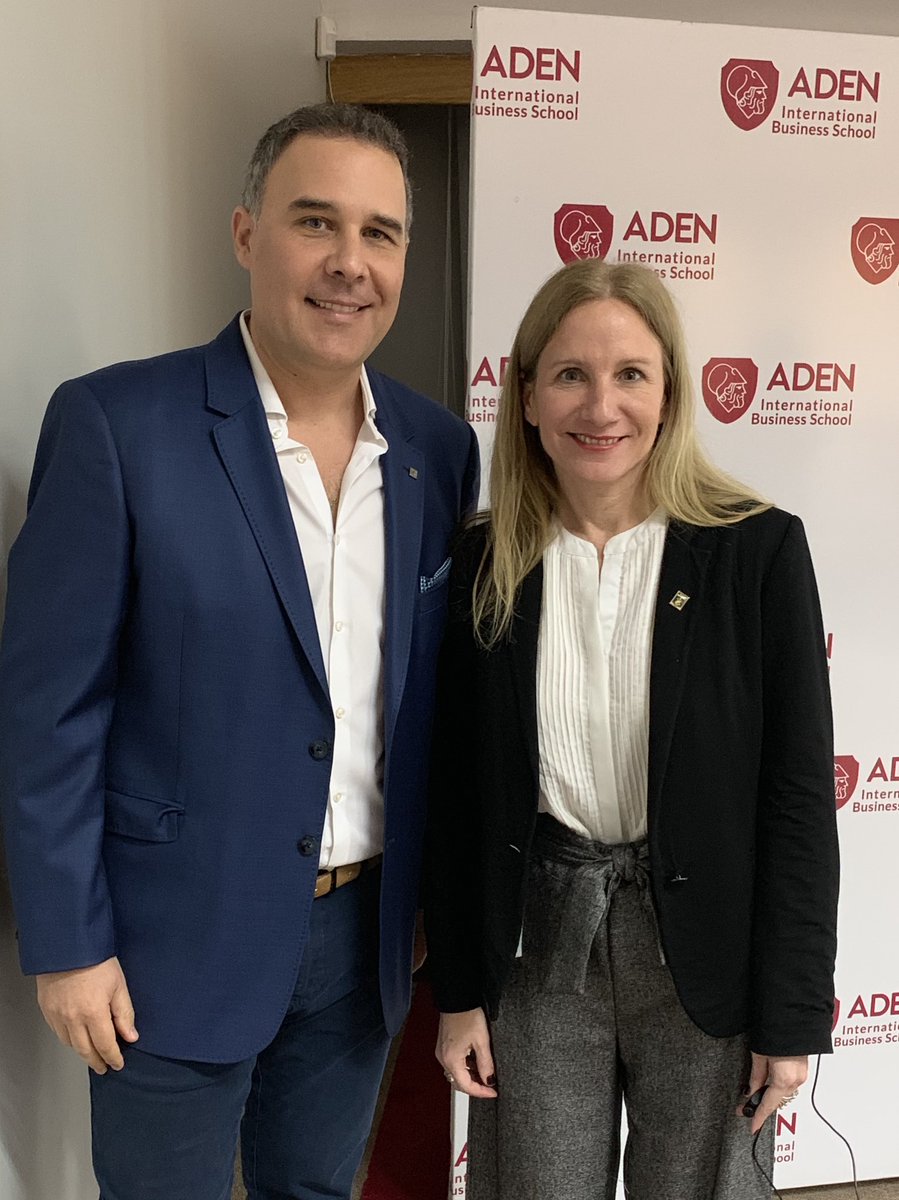 MartinJClement's tweet photo. Fue muy enriquecedor compartir junto a Virgina Garimaldi y la comunidad Comex de Mendoza los alcances del régimen de Operador Económico Autorizado. #OEA #Comexgroup #GGori #MendozaBroker #AdenBS #Dibiagi #CCECuyo https://t.co/u62BSl3DUp