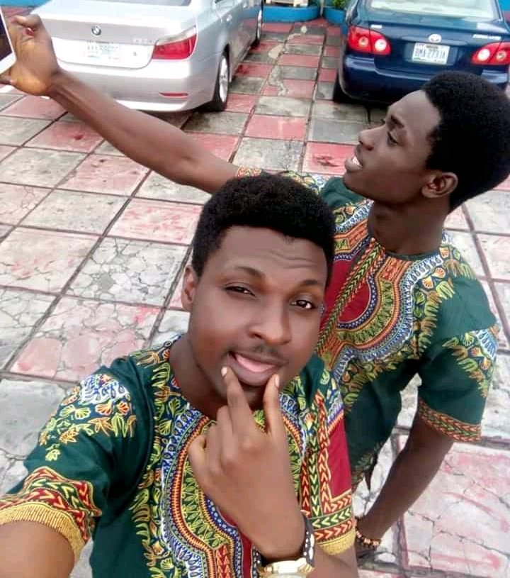 lemmySong's tweet photo. Dear Sisters-In-The-Lord,
Some of us are working hard on our mind and character to be the man you deserve.. that will love and cherish you.
#Rabbi #GirlsWhoCode #BBNaija #Saaho #FridayThoughts #circles #ESC2020 #Esther #Mercy #tasha #FridayFeeling #mobilpeelandwin #ghana https://t.co/2NR2Xw4OIN