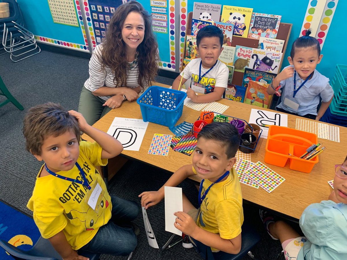 pylusd's tweet photo. Another successful start in #PYLUSD? β
Smiles all around? β
#PYLfirstday π https://t.co/VOVko6GZg0