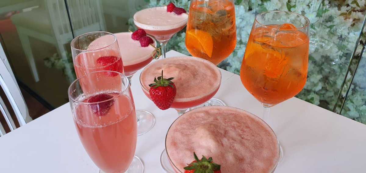BranchesNCL's tweet photo. When the weekend arrives it’s time to relax...what will you be drinking this weekend? 🍹🍸 #branchesjesmond #branchesponteland #newcastlerestaurants #booknow #weekendvibes #timeforcocktails https://t.co/Bo9os9xhuc