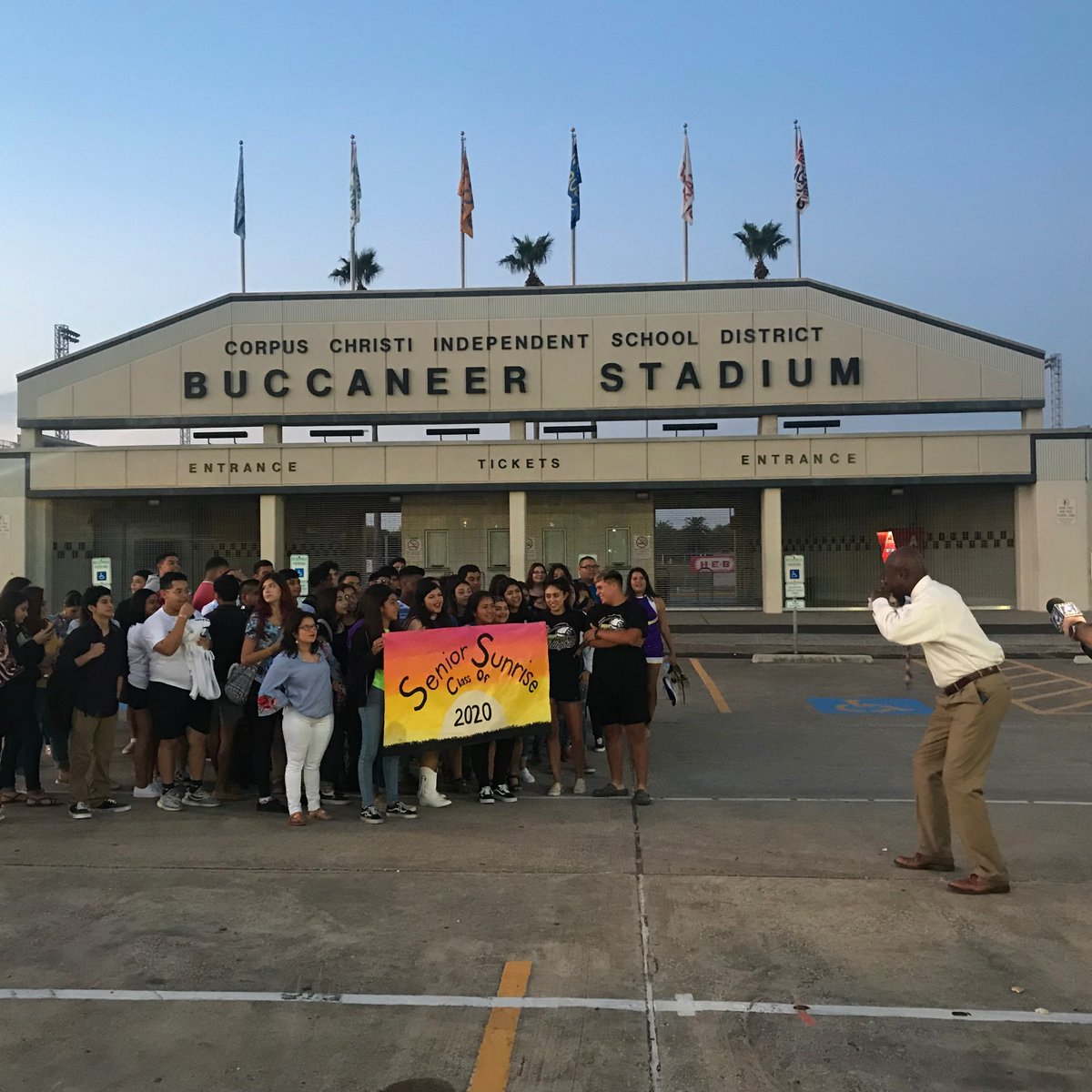 MillerHS_StuCo's tweet photo. Game Days at Miller Always So Much Fun!!! 💜🏈🤩🙌
#MBN @BucsHs @MillerBucNation https://t.co/YyDHGLLNuF