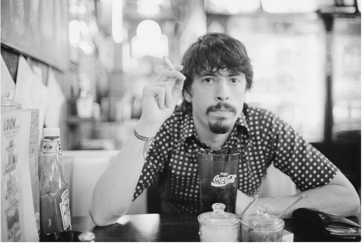Dave Grohl in an LA dinerPhoto: Kevin Cummins, 1987
