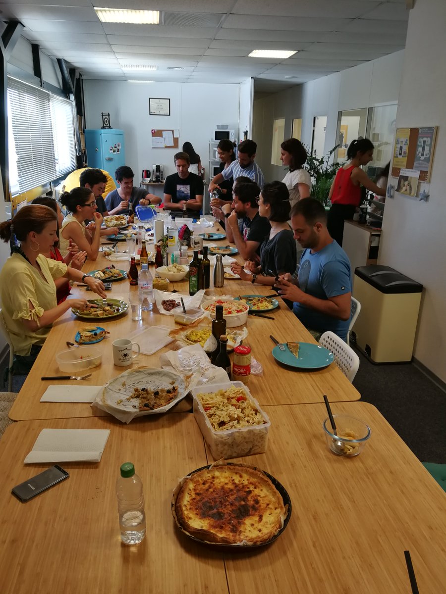 appvizer's tweet photo. Today's lunch included typical foods from our team's home countries! The best part about working with an international team is breaking cultural barriers everyday💪
🇺🇸 🇬🇧 🇫🇷 🇪🇸 🇮🇹 🇩🇪 🇧🇷 🇻🇪 🇵🇱 🇩🇴
#diversity #lovemyjob #appvizer #bestplacetowork https://t.co/pZbhW6aGuE