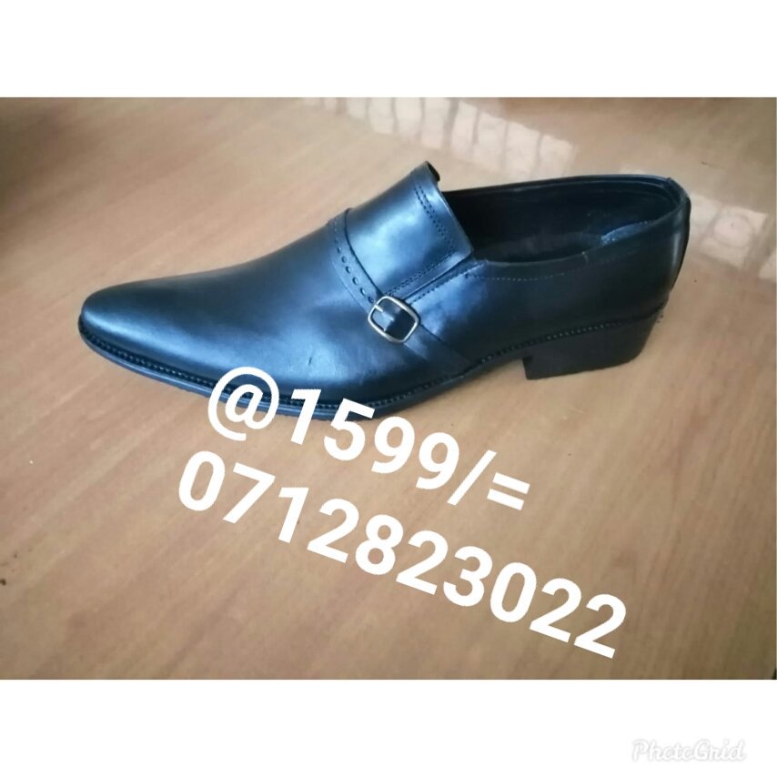 RackeyShoes's tweet photo. #IkoKaziKE #ikokazi "A man with a good shoe is a confident man."~@RackeyShoes  
Get these shoes from us 
#FridayThoughts #FeelGoodFriday 
#FridayMotivation https://t.co/a8p7yR6kYS https://t.co/nfIU4Bm4p6