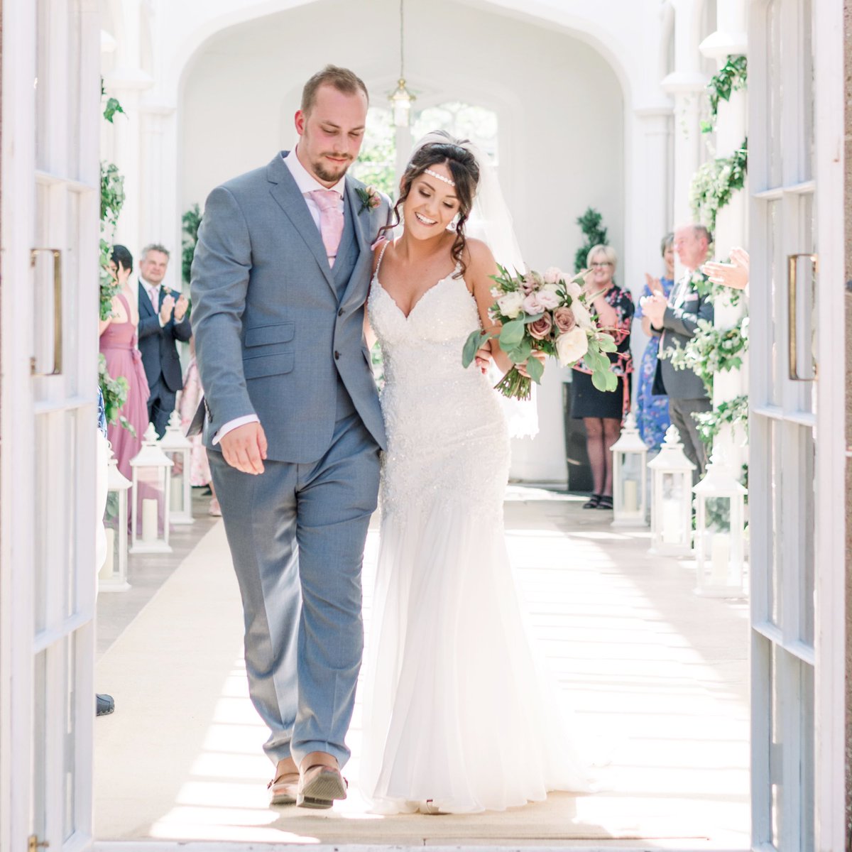 Happy Friday! 🥂✨ 

#weddingphotography #weddingphotographer #weddingideas #bridestyle #weddingphotoinspiration #weddinginspiration #weddinggown #weddingdayready #staudriespark #staudriesparkweddingvenue #weddingphotographer #somersetweddingphotographer #countryhousewedding