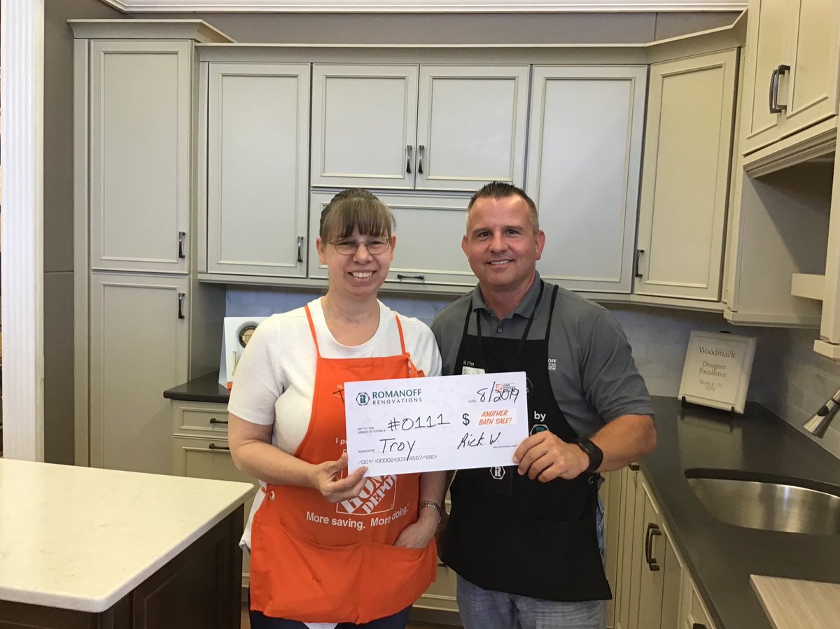 RickWiggins16's tweet photo. Big Thank you to Troy!! Store # 0111 in Marietta. Another lead= Another Bath sale! @CandiceSFarley @Romanoffreno  @BathRomanoff @DanCoats8 @GAcoffeequeen #romanoffbath #Teamwork https://t.co/RBwJoLxOZW