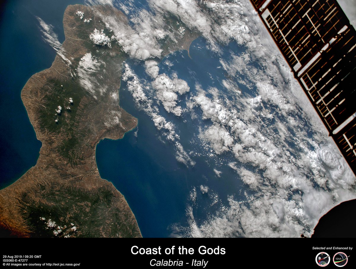 RikyUnreal's tweet photo. Pictures taken #fromspace onboard the @Space_Station by (probably) @astro_luca attempting to catch #Stomboli's eruption.
Coast of the Gods (Aug 29)
#Calabria @italia

#Expedition60 #MissionBeyond #ISS

More pic here: https://t.co/GAVw3qFjp0 https://t.co/SXQrbDqqxr