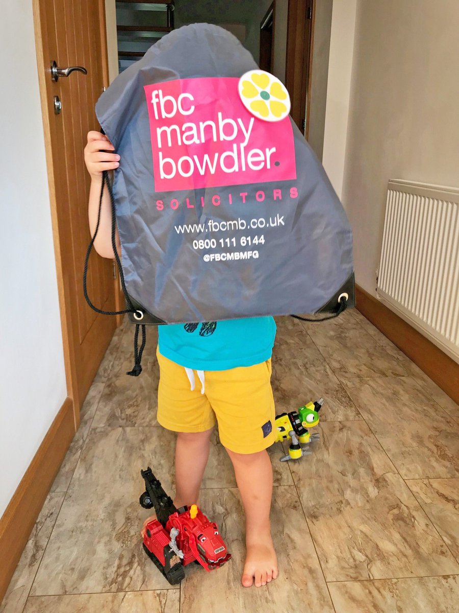 FBCManbyBowdler's tweet photo. Here's another entry for the @PrimroseHospice #bagathon.

Here we have a giant bag, hiding a small child....... 🤣🤣 https://t.co/4xqe7AhiQS
