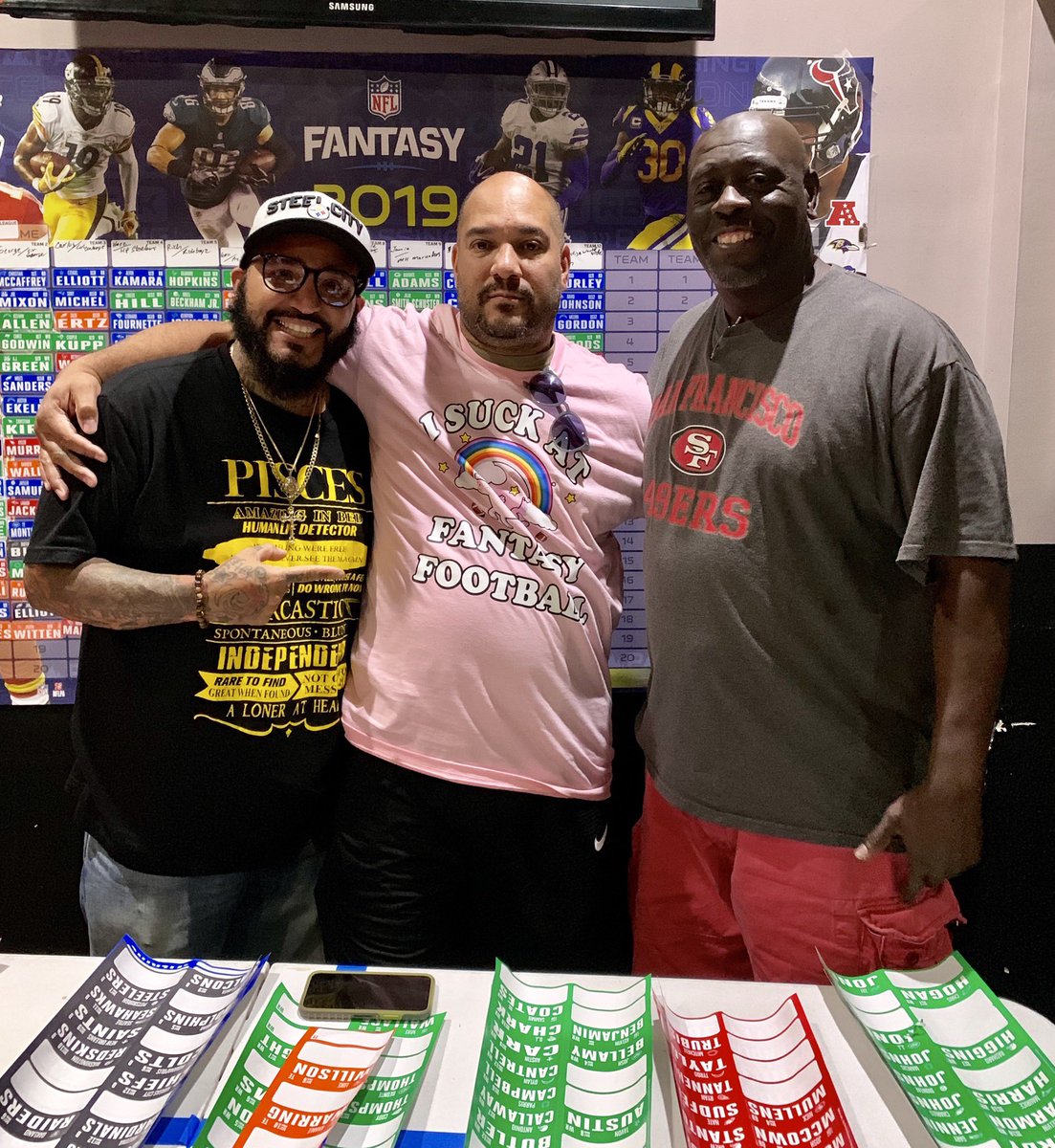 kinghoezhp1's tweet photo. Third Fantasy Draft !! #SidJayplus20years #12teamppr #FantasyFootball https://t.co/oT4eLpp7eA