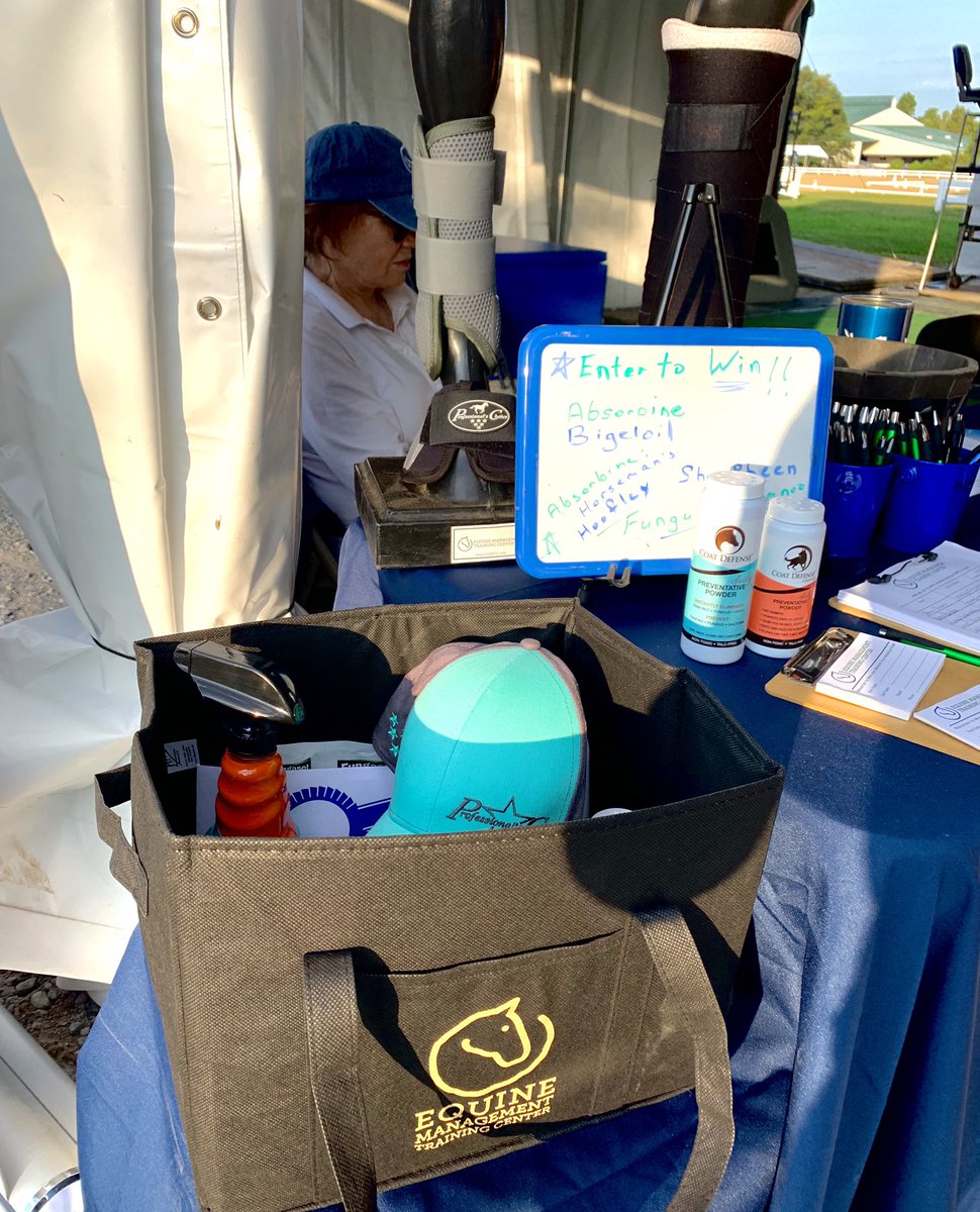 Good Friday morning everyone!! ☀️ Here’s today’s schedule for the @USEventing Event Collge presented by <a href="/LandsafeEQ/">LANDSAFE EQUESTRIAN</a> !! Stop by and see us!! You can still sign up to win a tote full of stuff from our awesome sponsors!!  #youdontwannamissthis