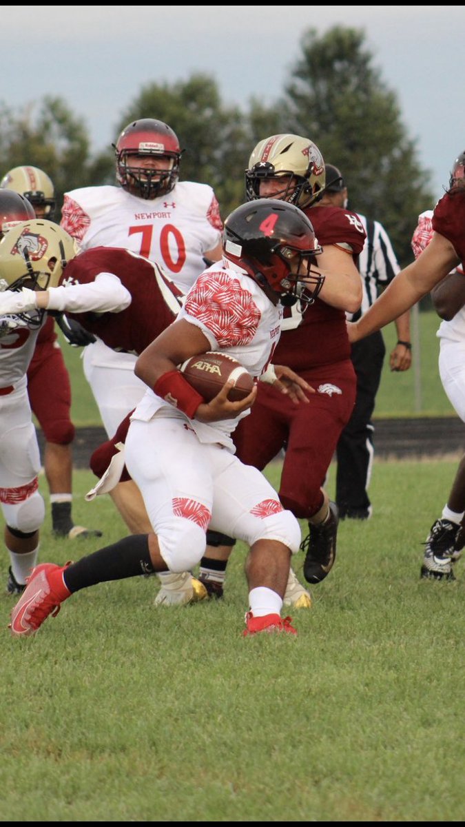 giaunte's tweet photo. G A M E D A Y 🏈  #beatbrossart https://t.co/ZdP1YQclIa