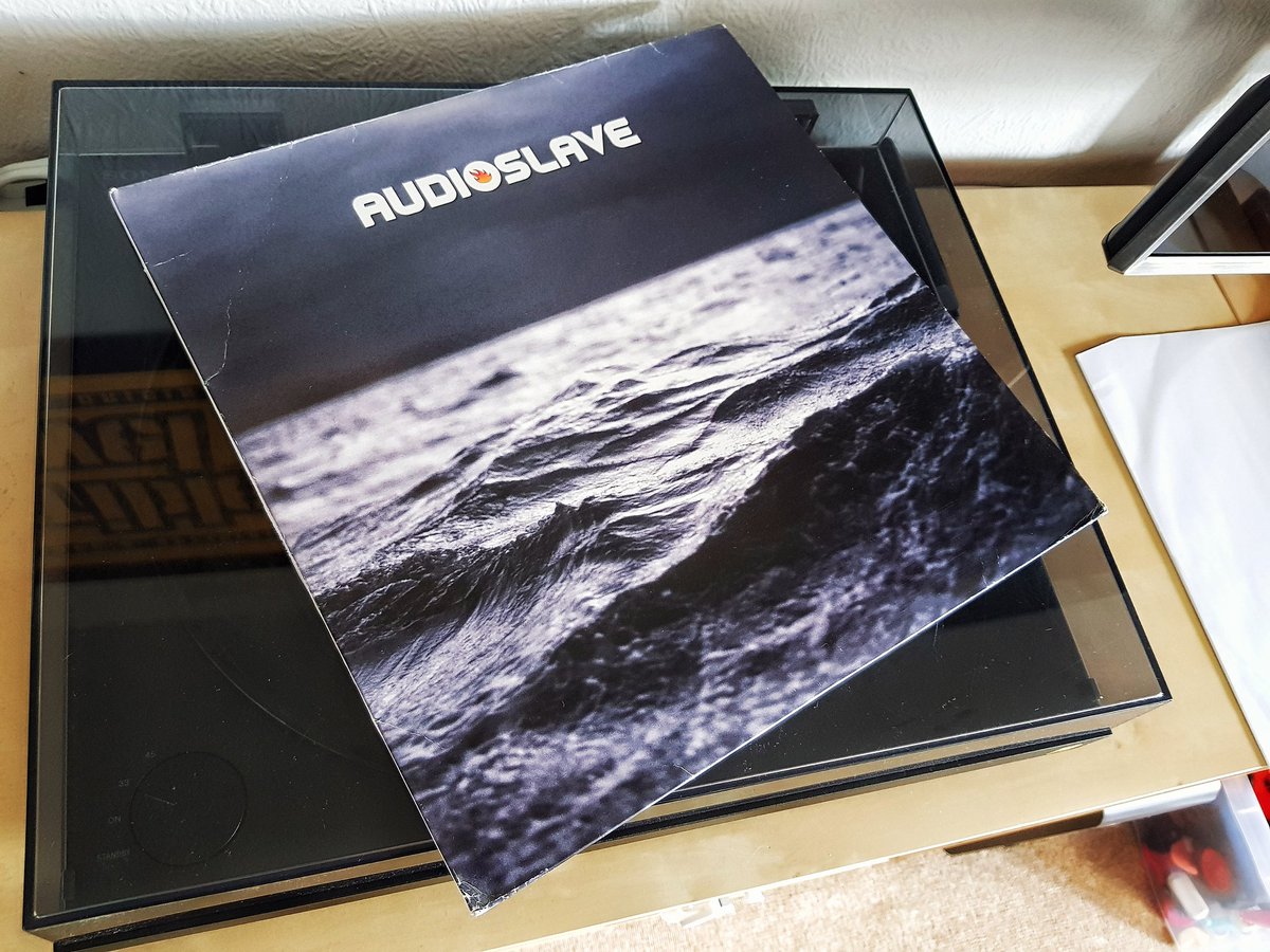 Projie79's tweet image. What brief but beautiful time was had with Audioslave 💜 #OutOfExile