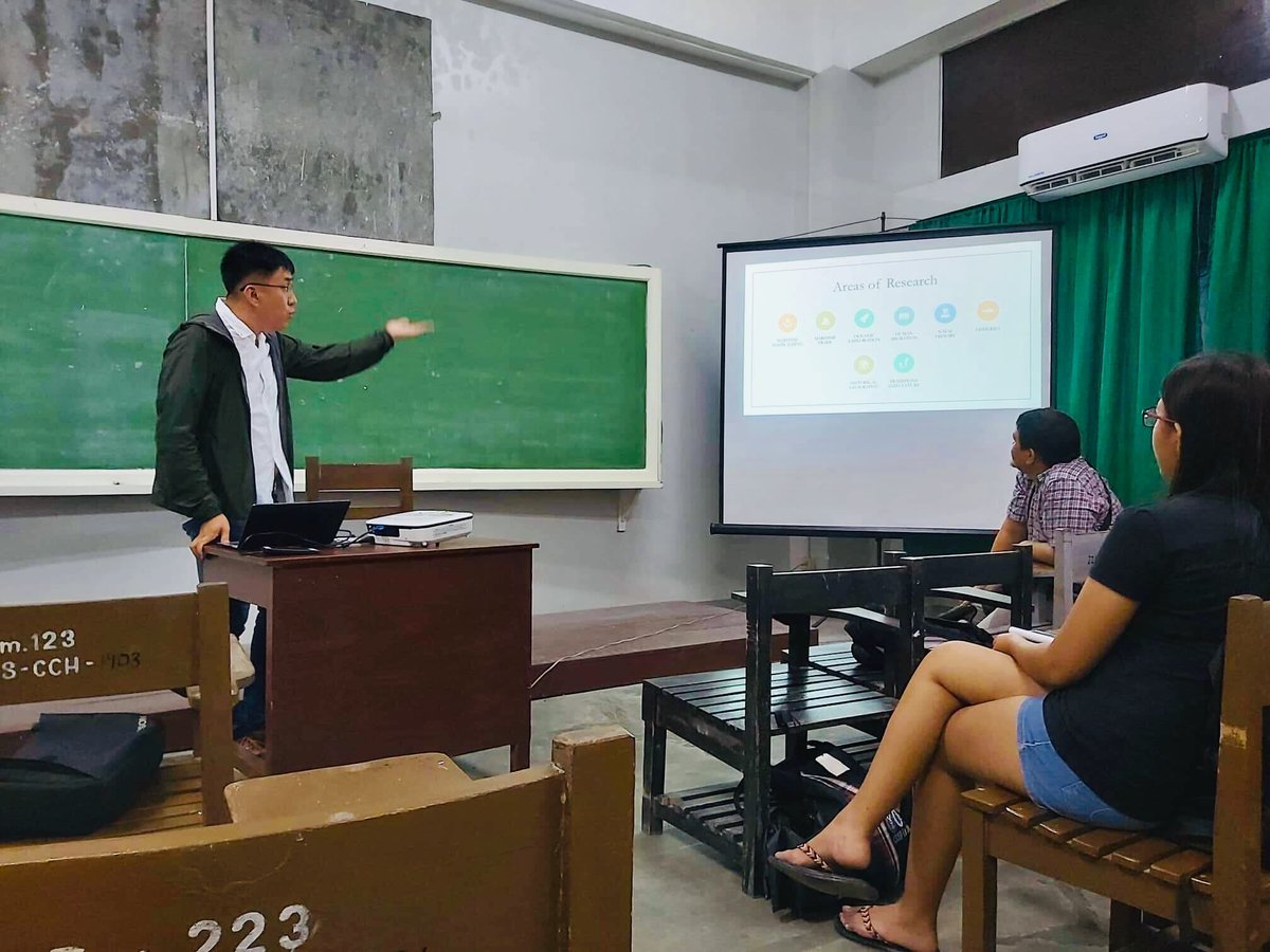 KamaragtasUpv's tweet photo. Ang paglalayag ng Kamaragtas 🚢 🌊
Maraming salamat sa lahat ng dumalo sa unang hampas ng BALUD: A Lecture Series on History.
Kitakits sa susunod na mga hampas ng alon ng kasaysayan
#HistoryMonth
#Balud https://t.co/2cbz7j4Ove