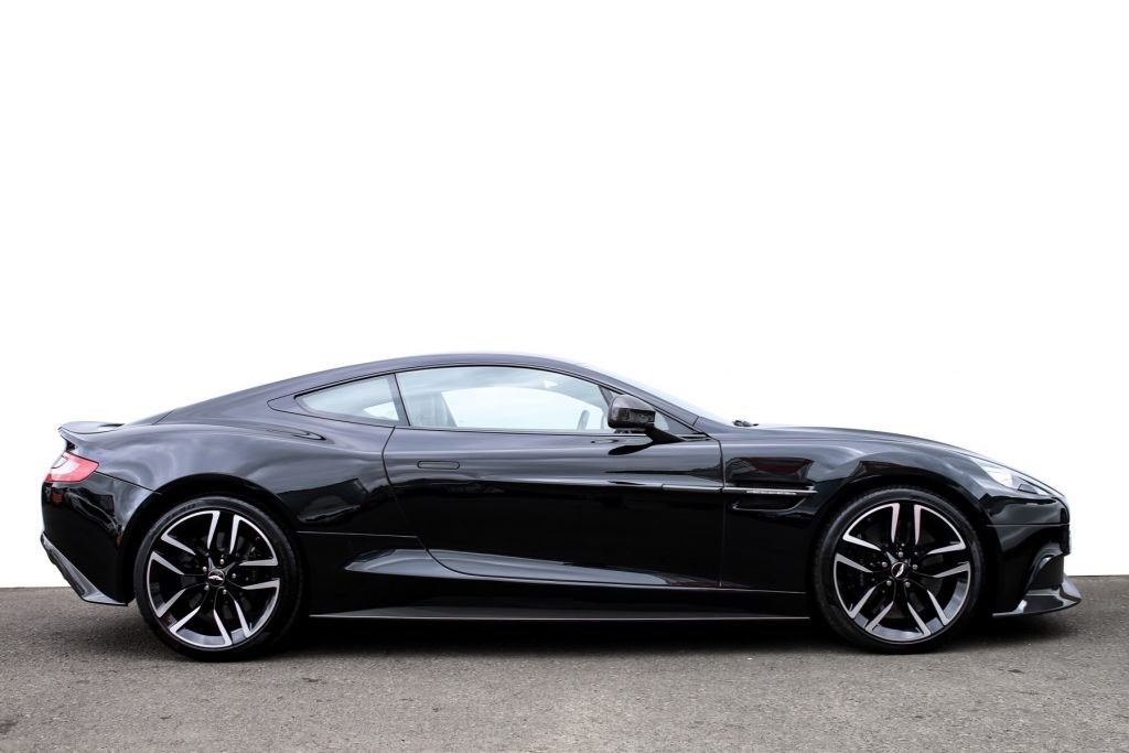 AffinityAF's tweet photo. Deal complete! Aston Martin Vanquish Carbon Edition agreed & completed within 48 hours ๐ Our delighted client collects tomorrow & a nice weekend ahead๐๐๐จ #affinityaf #assetfinance #bestrates #theexperts https://t.co/vUTX9DCXbv