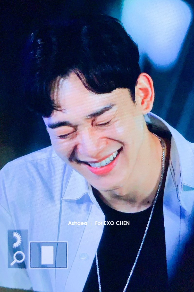 ChenColombia's tweet photo. [PREVIEW] 19O83O

#CHEN el día de hoy en el evento de #Heart4U en Daejeon.

Cr.Astraea_921,MonAmiChen,chen_sunaebo,Infrontofchen

Vía. ForChenUnion

- Caro

#CHEN #첸 #김종대 #EXO #엑소 @weareoneEXO #JONGDAE #Beautiful_Goodbye #CHEN1stComeback https://t.co/vOh1FBjWa0
