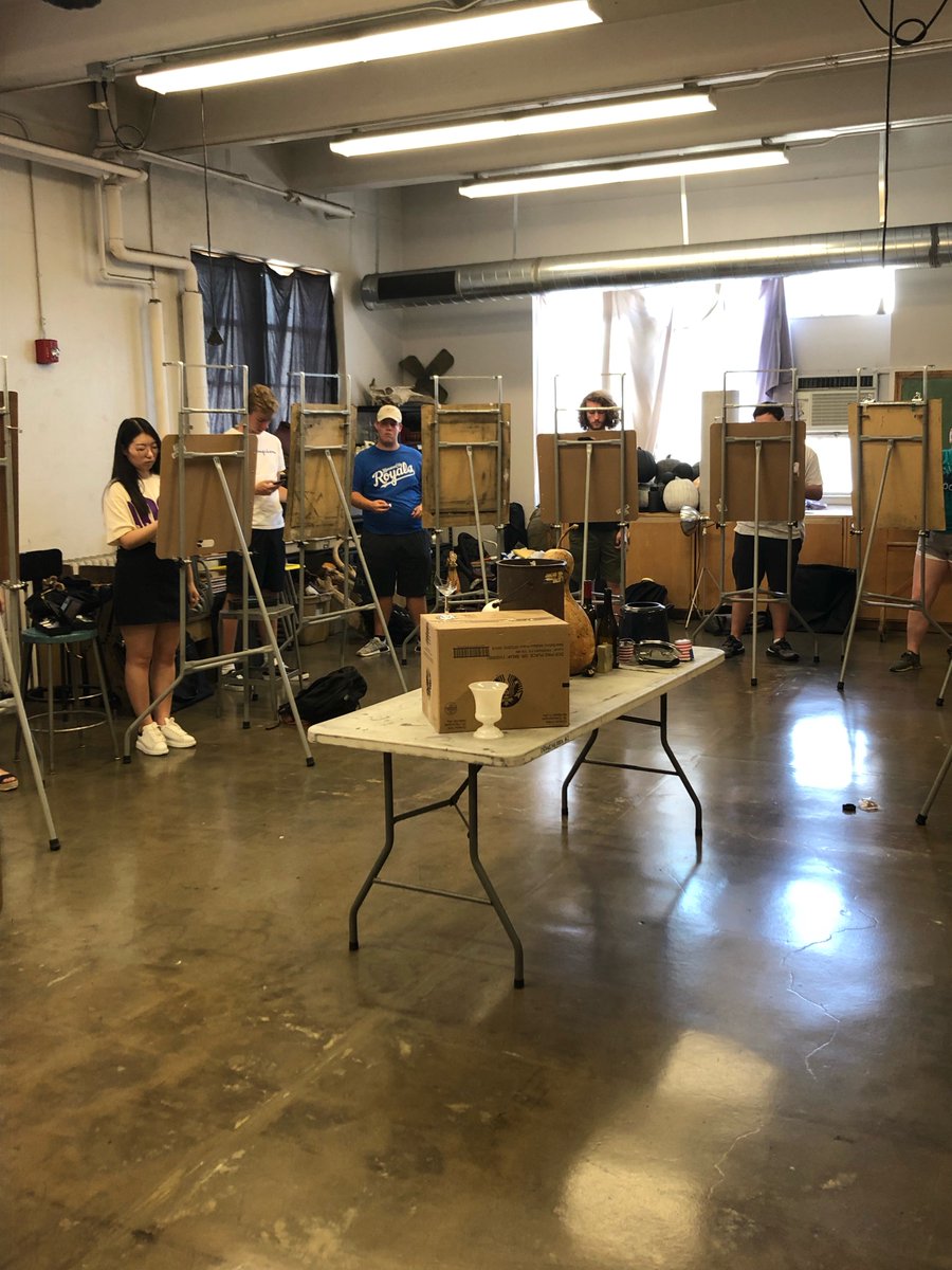 KStateArtDept's tweet photo. Students in Art 190, Drawing 1, started learning about still life drawing this week in studio. #kstate #artdept #art #draw #drawing #studioart #artstudy #sketch #art190 #create #alwayslearningalwaysgrowing https://t.co/PLzAASBBVg