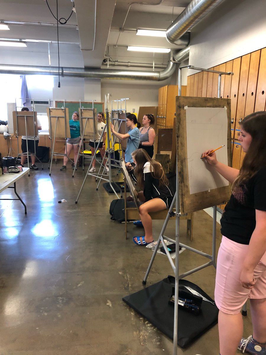 KStateArtDept's tweet photo. Students in Art 190, Drawing 1, started learning about still life drawing this week in studio. #kstate #artdept #art #draw #drawing #studioart #artstudy #sketch #art190 #create #alwayslearningalwaysgrowing https://t.co/PLzAASBBVg