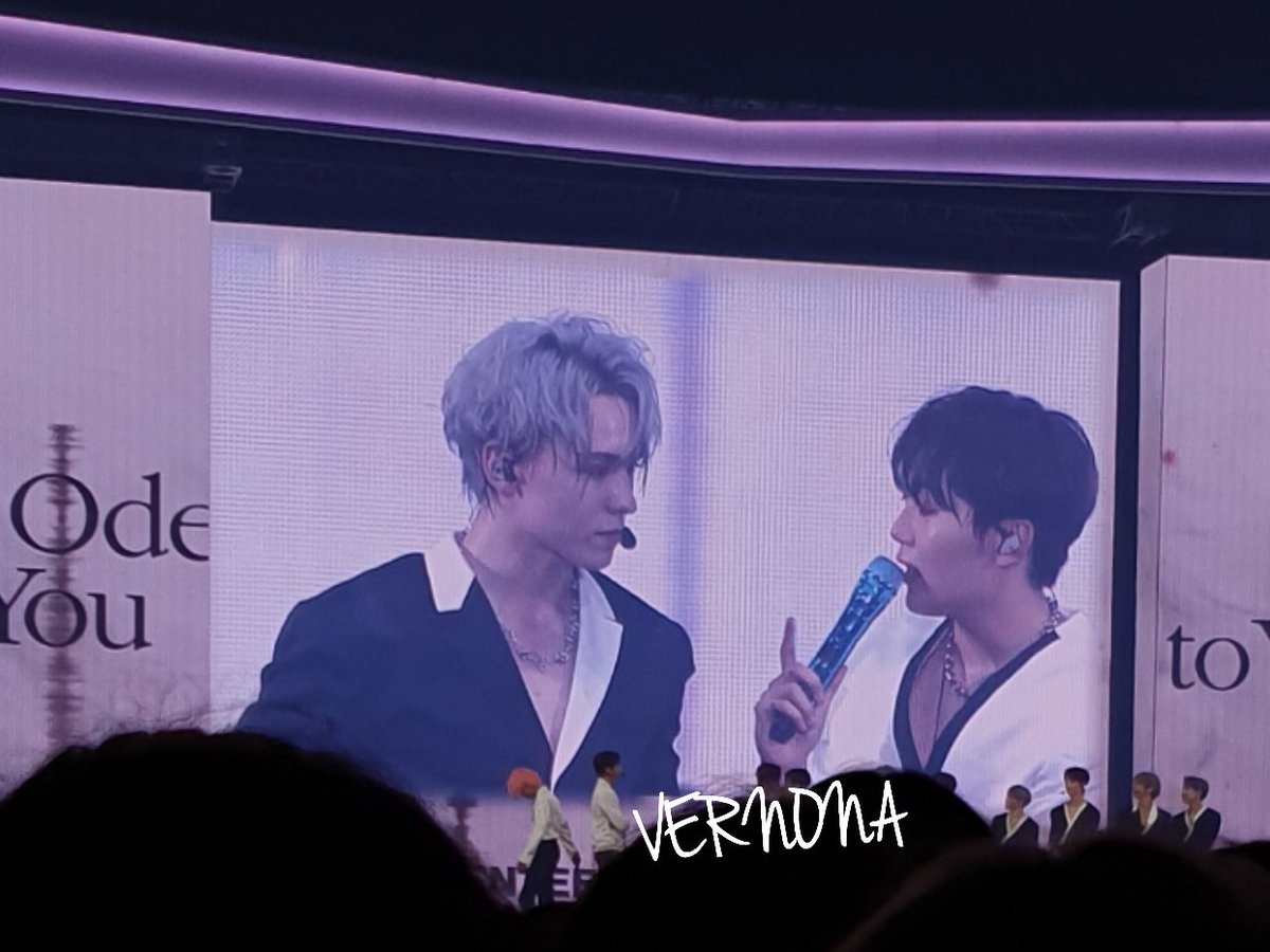 SK tried to translate VNs English 🤦‍♂️🤣🤣🤣👏

#세븐틴 #SEVENTEEN 
#버논 #VERNON