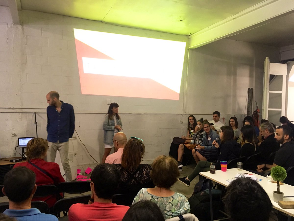 Montreal_CM's tweet image. Merci Chloé Freslon @URelles_MTL pour nous présenter avec sincérité et une touche d’humour pourquoi on doit faire place à plus de femmes en technologies! 
#CMjustice #MTLCM