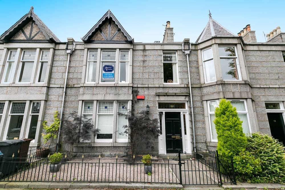 ASPC_UK's tweet photo. This week's #MostViewedProperty is a superb period double upper apartment located in the West End of Aberdeen: https://t.co/25gzRhe6L5 https://t.co/R4NQhpDr9q