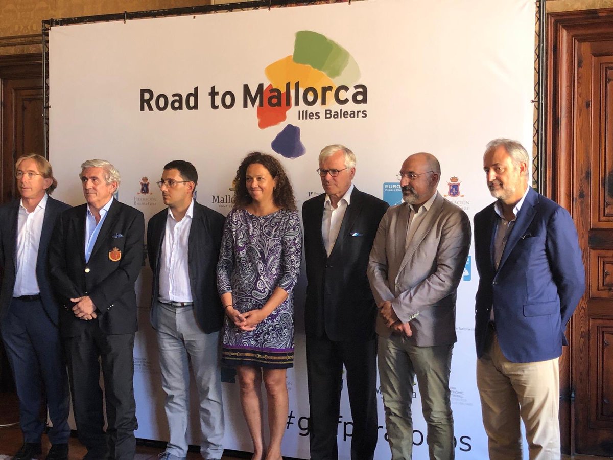 Esta mañana hemos asistido a la firma del acuerdo que permitirá que #Mallorca acoja durante los próximos 4️⃣ años la final del European Challenge Tour de #golf. Una magnífica oportunidad para combinar turismo/deporte, un binomio perfecto para desestacionalizar. #RoadtoMallorca 🏌️‍♂️