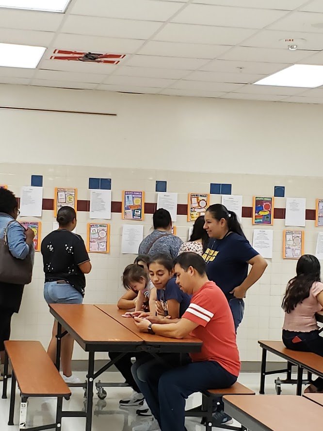 COYLE_AVID's tweet photo. Contract Signing Night!  #Makingacommitment
#AVIDGISD  #roadtosuccess
@Coyle_Cougars https://t.co/qzxLqpKdEn